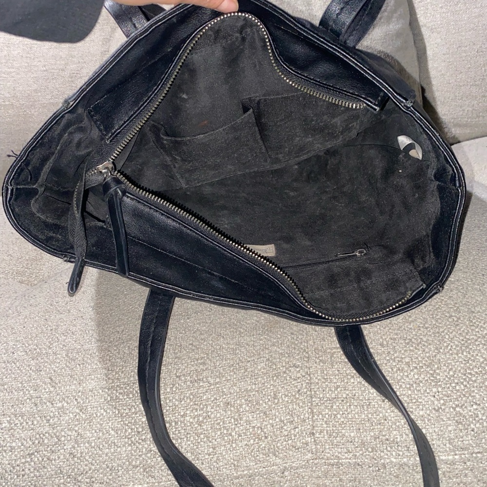 Black Universal Thread Tote Bag - image 3